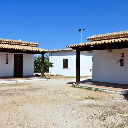 Lägenhetshotell Pozzitello Village Granitola